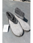 Hausschuhe, Größe 27