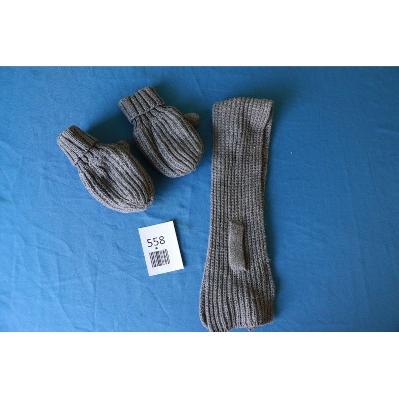 Set mit Mütze und Schal für Baby